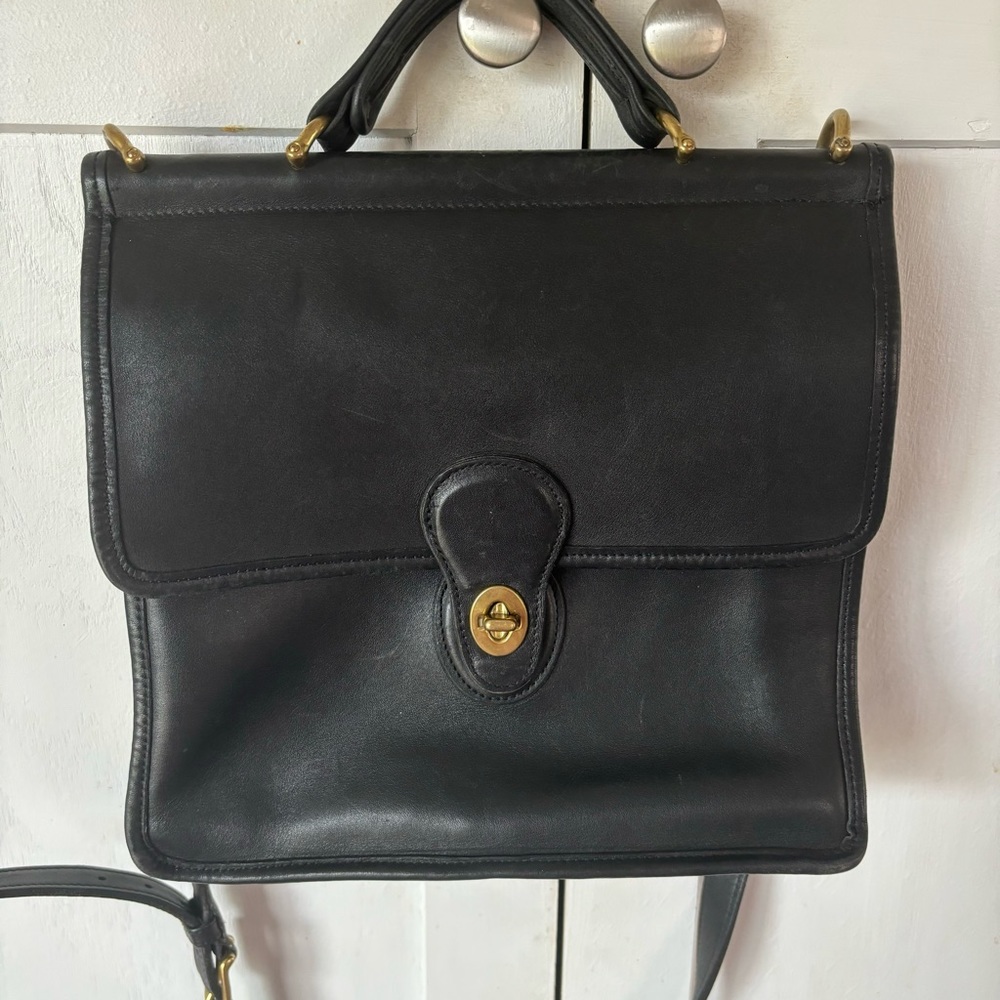 Vintage Black Coach Willis Purse